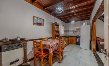 Alquiler casa quinta Benavidez de 1120 m2 c/pileta