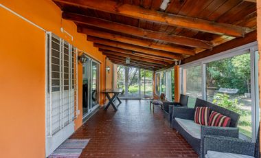 Alquiler casa quinta Benavidez de 1120 m2 c/pileta