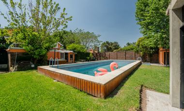 Alquiler casa quinta Benavidez de 1120 m2 c/pileta