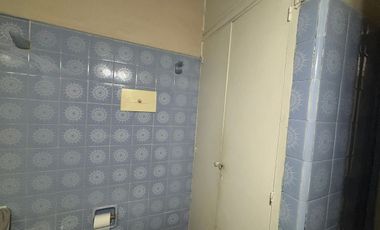CASA INTERNA SOBRE AVENIDA C/ COCHERA