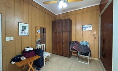 CASA INTERNA SOBRE AVENIDA C/ COCHERA