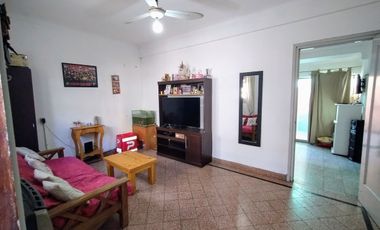 VENTA INTERNO 3 DORMITOIOS - EXCELENTE UBICACIÓN