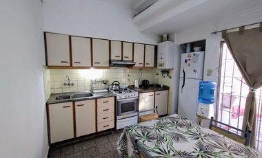 VENTA INTERNO 3 DORMITOIOS - EXCELENTE UBICACIÓN