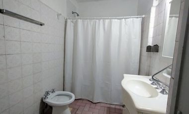 VENTA INTERNO 3 DORMITOIOS - EXCELENTE UBICACIÓN