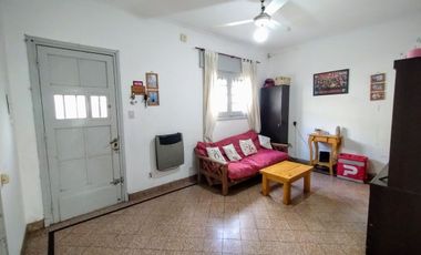 VENTA INTERNO 3 DORMITOIOS - EXCELENTE UBICACIÓN