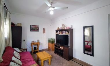 VENTA INTERNO 3 DORMITOIOS - EXCELENTE UBICACIÓN