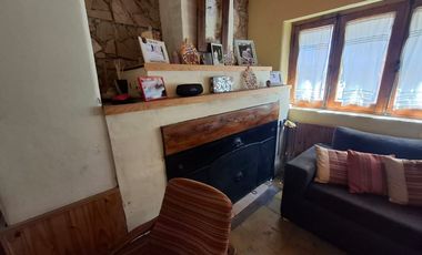 Finca con casa, departamentos y galpón en venta
