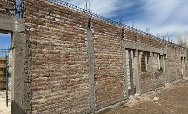 VENTA DPTO EN POZO 1 DORM. FRENTE HOTEL TOTEM