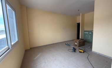 VENTA DPTO EN POZO 1 DORM. FRENTE HOTEL TOTEM