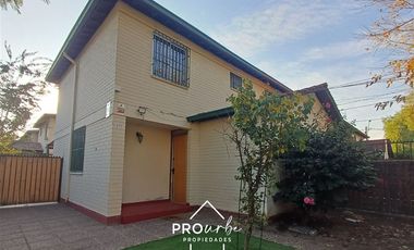 Casa en Venta en Cerca de intersección de Alcalde Eduardo Castillo Velazco con Av. Américo Vespucio