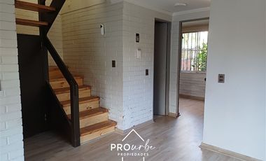 Casa en Venta en Cerca de intersección de Alcalde Eduardo Castillo Velazco con Av. Américo Vespucio