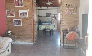 SE VENDE CASA EN EL TIO
