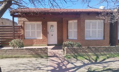 SE VENDE CASA EN EL TIO