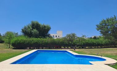ALQUILER CASA 4 DOR PREMIUM EN B° CAUSANA