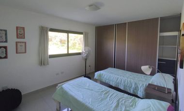 ALQUILER CASA 4 DOR PREMIUM EN B° CAUSANA