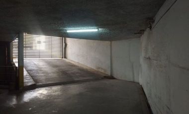Cochera en venta – Barrio Jardín | 11 m²