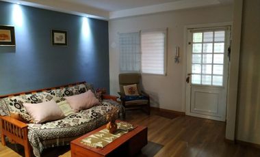 VENTA DE CASA CON 3 DORMITORIOS, PILETA Y QUINCHO