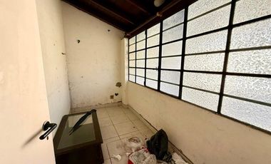 VENTA DE CASA 4 AMBIENTES EN BELLA VISTA
