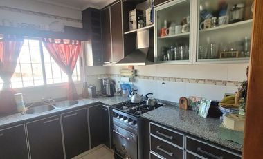 PH 3 Amb. AL FRENTE P/ ALTA C/ TERRAZA Y PLAYROOM