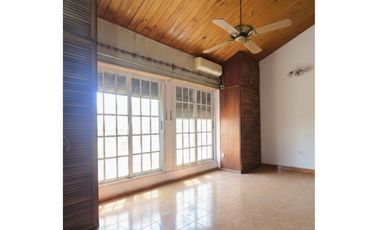 Casa 6 Ambientes -UF 1 - Opción Compra en Bloque.