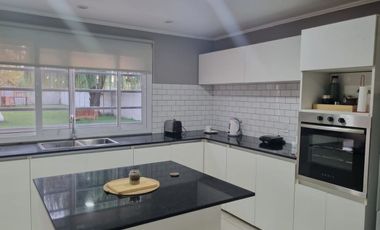 CASA EN VENTA EN BRAGADO CON PILETA