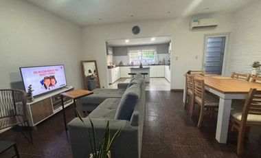 CASA EN VENTA EN BRAGADO CON PILETA