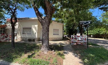 CASA EN VENTA EN BRAGADO