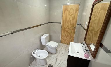 CASA QUINTA DE 3 DORM., 3 COCHERAS EN VENTA, RUTA1