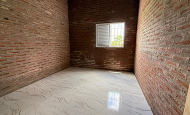 CASA QUINTA DE 3 DORM., 3 COCHERAS EN VENTA, RUTA1