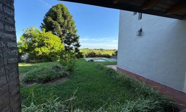 SE VENDE CASA QUINTA SOBRE EL RIO