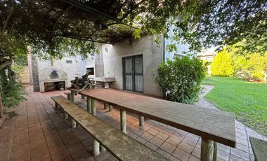 SE VENDE CASA QUINTA SOBRE EL RIO