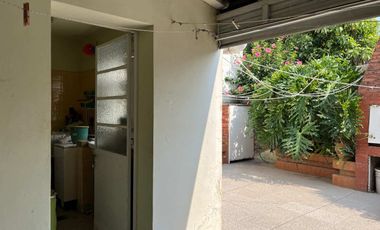VENTA CASA 3 DORMITORIOS CON PATIO CASILDA CENTRO