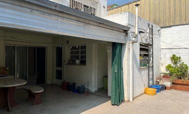 VENTA CASA 3 DORMITORIOS CON PATIO CASILDA CENTRO