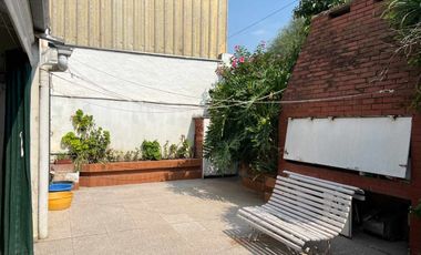 VENTA CASA 3 DORMITORIOS CON PATIO CASILDA CENTRO
