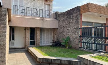 VENTA CASA 3 DORMITORIOS CON PATIO CASILDA CENTRO