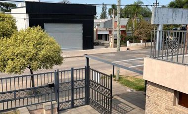 VENTA CASA 3 DORMITORIOS CON PATIO CASILDA CENTRO
