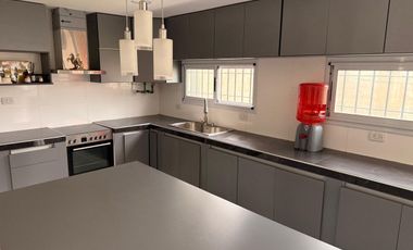 CASA EN VENTA GLEW 2 AMBIENTES