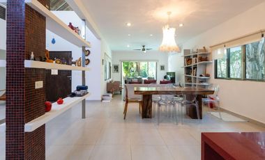Casa en Alamos en renta de 4 recamaras con alberca privada