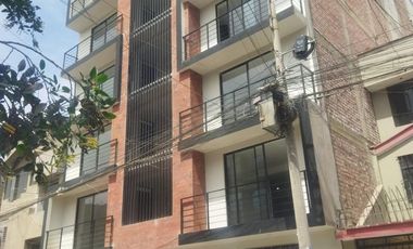 Se Vende Departamento en el 2do Piso en La Zona Mas Exclusiva de San Juan de Lurigancho