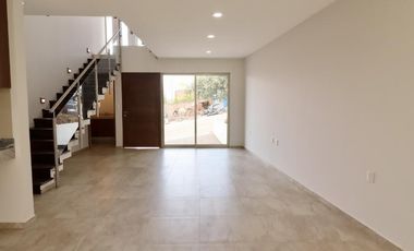 CASA EN VENTA EN MORELIA, ZONA ALTOZANO