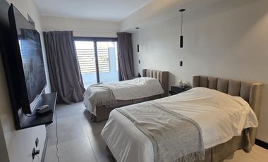 Casa Moderna Minimalista en Puerto Nizuc con lote al agua