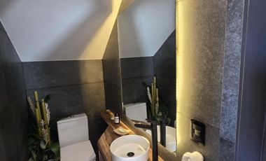 Casa Moderna Minimalista en Puerto Nizuc con lote al agua