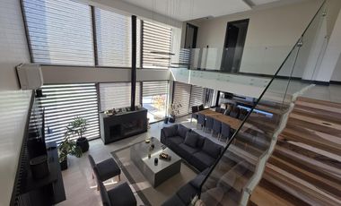 Casa Moderna Minimalista en Puerto Nizuc con lote al agua