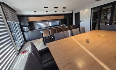 Casa Moderna Minimalista en Puerto Nizuc con lote al agua