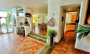 Venta | 6R | 630m2 | C. Calamar - Club Santiago | Manzanillo - Colima