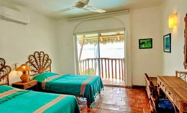 Venta | 6R | 630m2 | C. Calamar - Club Santiago | Manzanillo - Colima