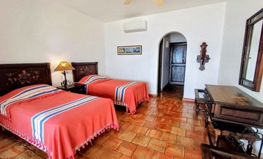 Venta | 6R | 630m2 | C. Calamar - Club Santiago | Manzanillo - Colima