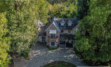 CASA SOBRE DOS LOTES EN EL CARMEN COUNTRY CLUB
