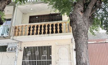 Casa en venta para remodelar en Colonia Zaragoza.