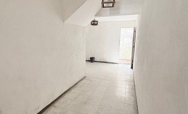 Casa en venta para remodelar en Colonia Zaragoza.